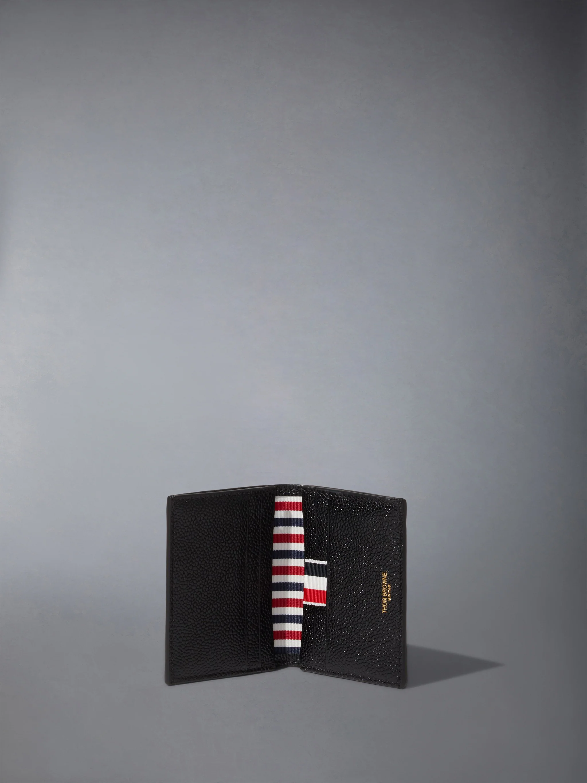 PEBBLE GRAIN DOUBLE CARD HOLDER - Image 4